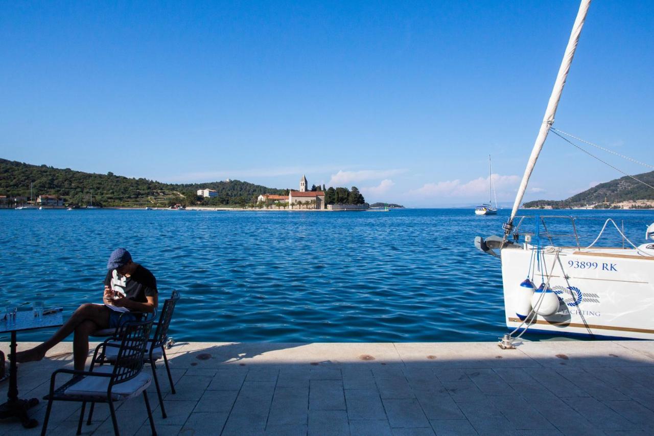 Apartman Kolura Vis Exteriér fotografie