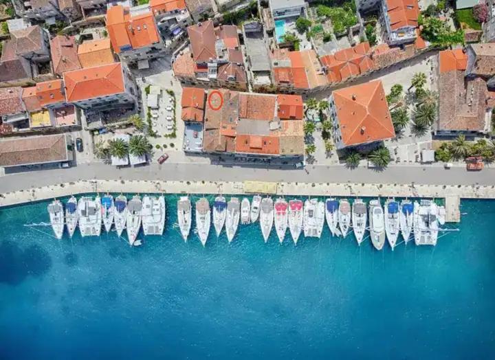 Apartman Kolura Vis Exteriér fotografie
